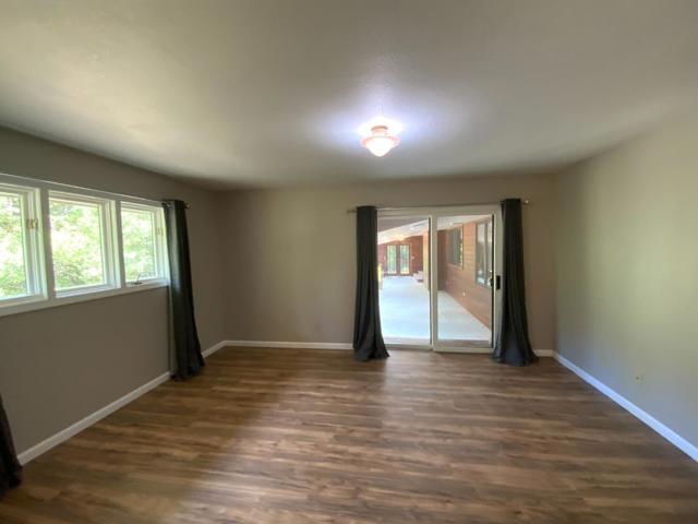 300 Winona Way, Aptos CA: https://media.crmls.org/mediaz/838afd47-db5e-4c90-9fcf-bd0efb581415.jpg