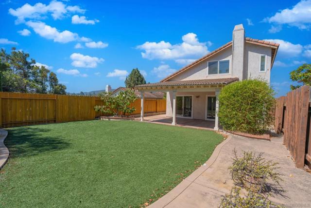 15865 Lofty Trail Dr, San Diego CA: https://media.crmls.org/mediaz/838b5885-63e6-4a27-a6e3-66fe83967364.jpg