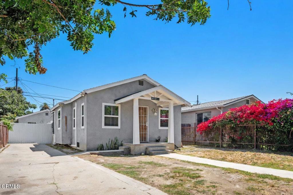 1418 W 69th Street