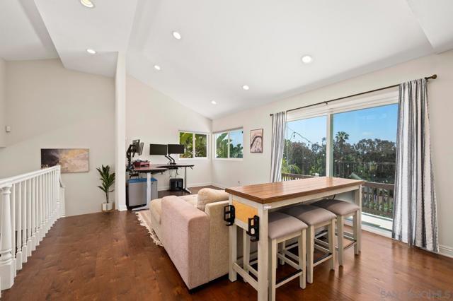 4048 Raffee Dr, San Diego CA: https://media.crmls.org/mediaz/838d06d9-ee02-4ecc-b358-b59a203fdfe2.jpg