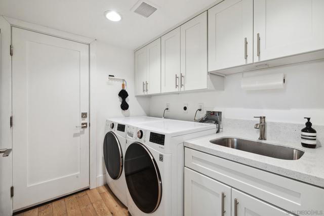 28145 Shady Meadow Ln, Yorba Linda CA: https://media.crmls.org/mediaz/838f09f2-c37f-4f57-bf6b-1474f54d53e0.jpg