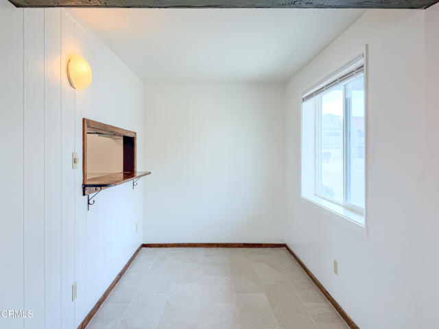 Detail Gallery Image 4 of 17 For 108 Los Angeles Ave, Oxnard,  CA 93035 - 1 Beds | 1 Baths