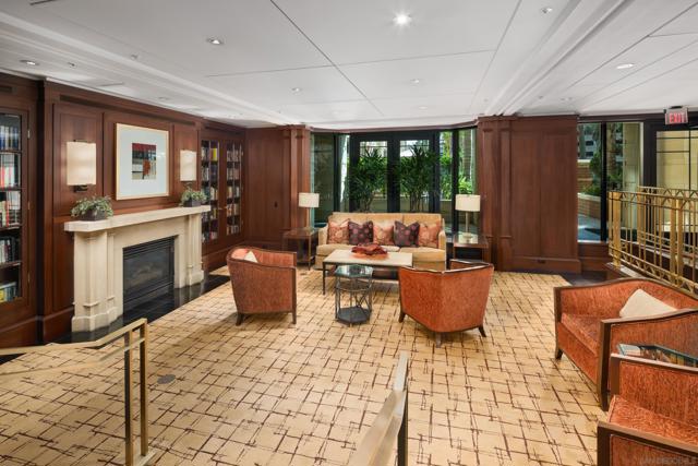 500 W Harbor Dr, San Diego CA: https://media.crmls.org/mediaz/83909c9c-36df-4b8d-b6e3-f5d2865abaef.jpg