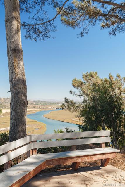 2165 Balboa Ave, Del Mar CA: https://media.crmls.org/mediaz/8390f99b-24ac-4e6b-9cfc-7af8e5d63321.jpg