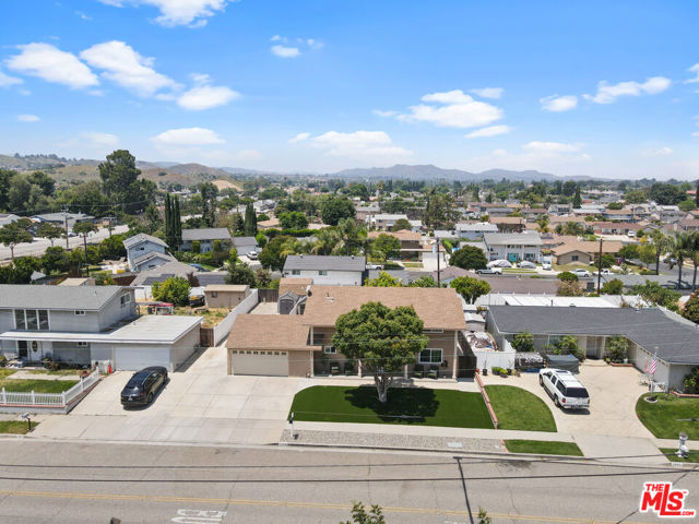 1043 Appleton Road photo 4