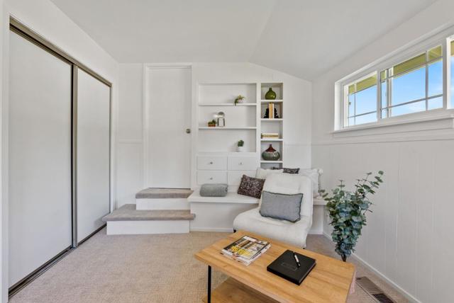 3520 Greer Road, Palo Alto CA: https://media.crmls.org/mediaz/8391f0ac-afdf-467f-af68-01e14d31d54f.jpg