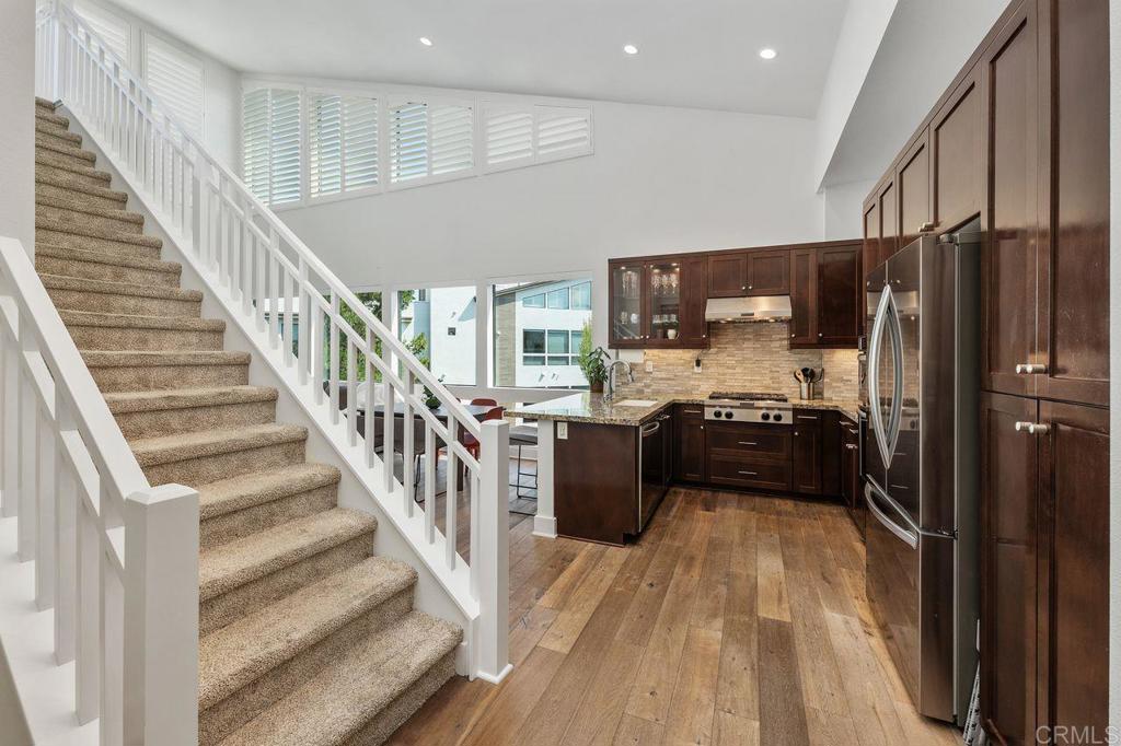 8383 Distinctive - photo 3