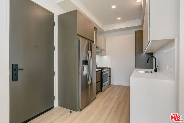 3833 Dunn, Culver City CA: https://media.crmls.org/mediaz/8392a253-136a-408e-a77c-94d0b435812e.jpg
