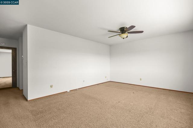 801 Laurel Ct, Rodeo CA: https://media.crmls.org/mediaz/8393ec6d-8734-4bcb-a048-bff2dcad9409.jpg
