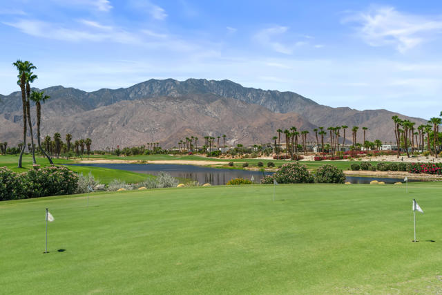 4315 Vantage Lane, Palm Springs CA: https://media.crmls.org/mediaz/8394e398-2fe4-4578-a3db-bc453e2acaea.jpg