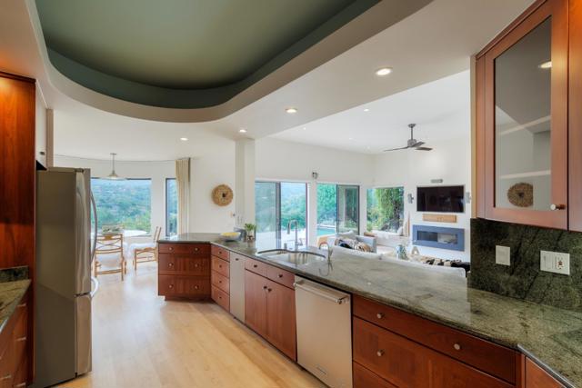 14300 Saddle Mountain Drive, Los Altos Hills CA: https://media.crmls.org/mediaz/83956aa1-a605-498d-b0a1-09b7c49c9fba.jpg