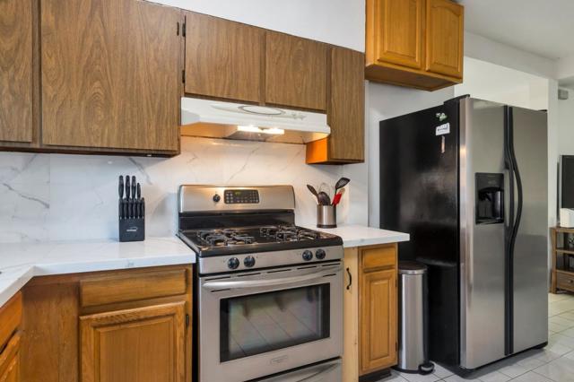 835 Alabama Street, San Francisco CA: https://media.crmls.org/mediaz/8396db1d-4bc5-4595-898f-24307998e068.jpg