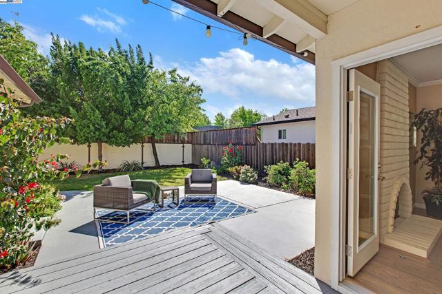 35573 Purcell Pl, Fremont CA: https://media.crmls.org/mediaz/83975da8-370b-490c-b289-095201ccd5c1.jpg