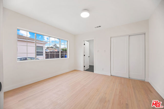 5722 Valley Ridge Avenue, Los Angeles CA: https://media.crmls.org/mediaz/8397a44d-733c-49d0-a6ae-32f686c66c05.jpg