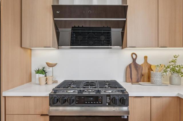 80 Highland Avenue, Daly City CA: https://media.crmls.org/mediaz/8398be91-0a1d-4a2a-86f0-52d0bcb0d73a.jpg