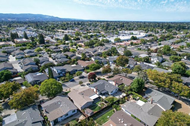 2040 Orestes Way, Campbell CA: https://media.crmls.org/mediaz/8398c02d-b17a-448e-923c-403727a8c12c.jpg