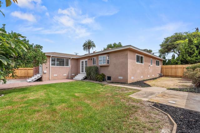 614 Fifth Ave, Chula Vista CA: https://media.crmls.org/mediaz/8398c8c3-86df-45e6-b5ee-5be1ab896cd5.jpg