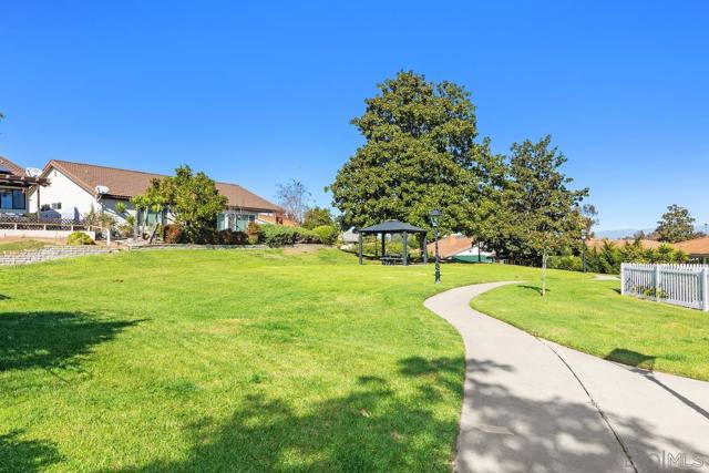 12039 Caminito Cadena, San Diego CA: https://media.crmls.org/mediaz/8399307c-7634-44f1-b9f1-1278cd978059.jpg