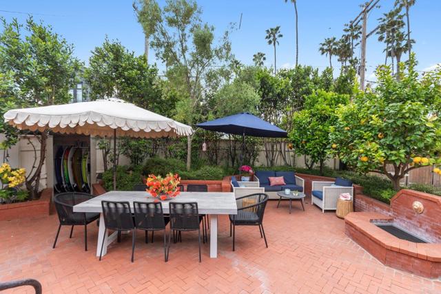 315 Mira Monte, La Jolla CA: https://media.crmls.org/mediaz/83995fb1-88ab-46c8-a9c1-6e722858c61f.jpg