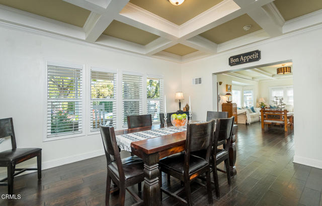 Detail Gallery Image 15 of 69 For 1955 N Los Robles Ave, Pasadena,  CA 91104 - 5 Beds | 3 Baths