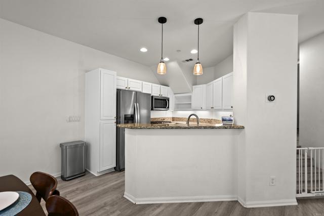 7715 El Cajon Boulevard, La Mesa CA: https://media.crmls.org/mediaz/839a54b5-1f8a-44b6-8e13-3827de0a9d36.jpg