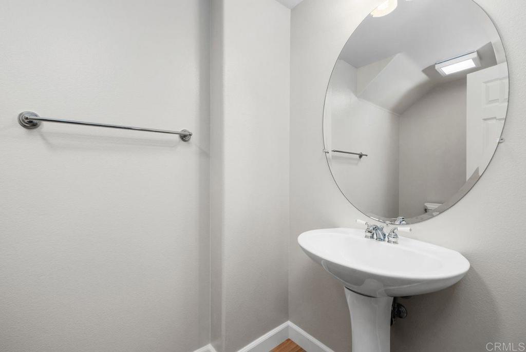 6085 Hillpointe Row - photo 15