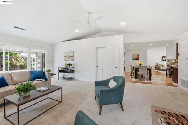 6387 Narcissus Ave, Newark CA: https://media.crmls.org/mediaz/839b2cbc-238e-4645-a47e-be383fdf8749.jpg