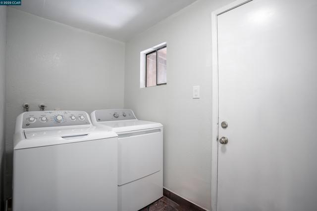 1518 Dunn Ave, Richmond CA: https://media.crmls.org/mediaz/839bebac-1703-4bbe-a70c-5e9f5f7d034f.jpg