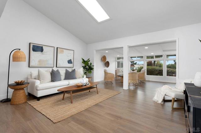 3630 Vista Campana S 6, Oceanside CA: https://media.crmls.org/mediaz/839d7603-08ff-483b-a90e-549b17b3850f.jpg