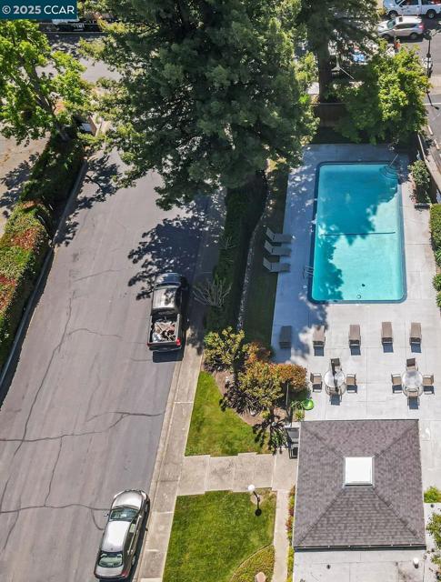 239 Ashley Cir, Danville CA: https://media.crmls.org/mediaz/839db753-fea1-40e9-9c92-4646addfeb43.jpg