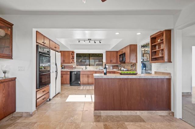 13500 Paseo Terrano,  CA: https://media.crmls.org/mediaz/839e697a-5851-4853-9008-abca1a57af51.jpg