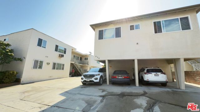 975 S Kingsley Drive, Los Angeles CA: https://media.crmls.org/mediaz/839eaf40-48c3-4470-9b72-3fe1affcace1.jpg