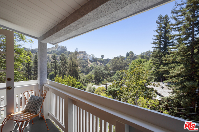 8781 Lookout Mountain Ave, Los Angeles, CA 90046