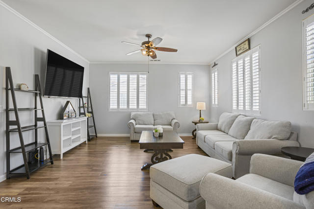 feature listing property photo