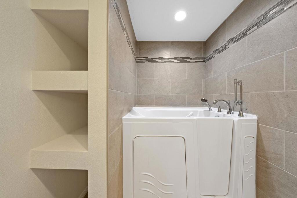 MLS #219138190DA image #27