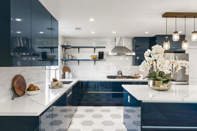 2733 Scottsdale Drive, San Jose CA: https://media.crmls.org/mediaz/83a246ac-7b8e-4c96-8cd4-4cfb845d8c49.jpg