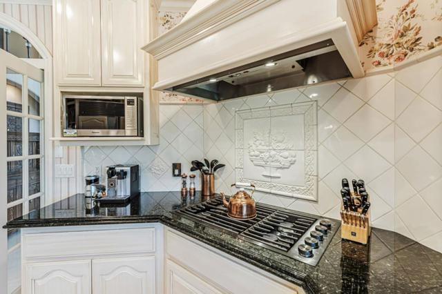 290 Bonnie Lane, Hollister CA: https://media.crmls.org/mediaz/83a350b1-04c8-491b-8efa-129d0d4e7b90.jpg