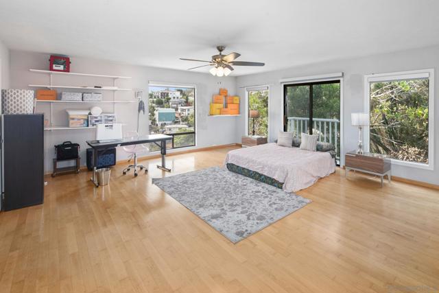 1694 Torrance St, San Diego CA: https://media.crmls.org/mediaz/83a44931-ed63-462c-9cd9-760b3f981aa4.jpg