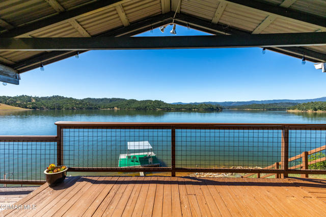 6545 Nacimiento Shores Road, Bradley CA: https://media.crmls.org/mediaz/83a58484-5345-44e7-89ed-026c9790bad7.jpg