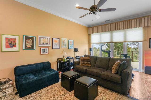 10636 Birch Bluff Ave, San Diego CA: https://media.crmls.org/mediaz/83a64765-f388-4239-8882-9c380f2f864b.jpg