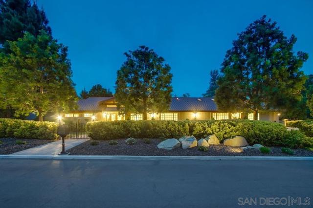 16657 Valle Verde Rd, Poway CA: https://media.crmls.org/mediaz/83a6d15c-4866-40c3-ac75-67a2d7f15b3c.jpg