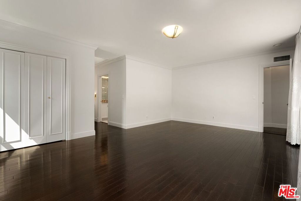 MLS #26862385 image #27