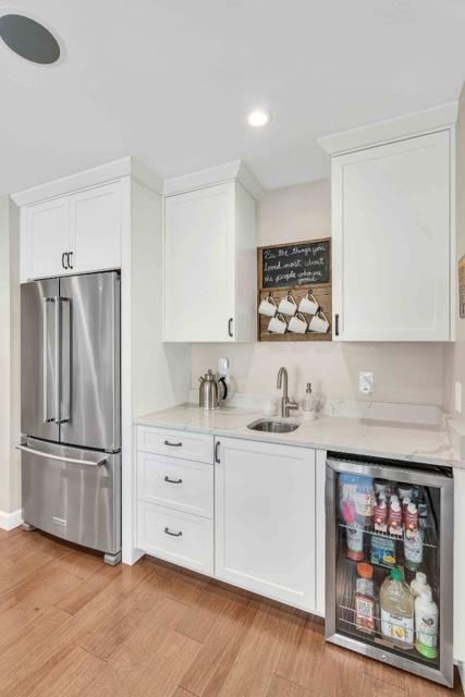 3480 White Oak Court, Morgan Hill CA: https://media.crmls.org/mediaz/83a8294c-dd55-4be0-8f7e-af9b502586f0.jpg
