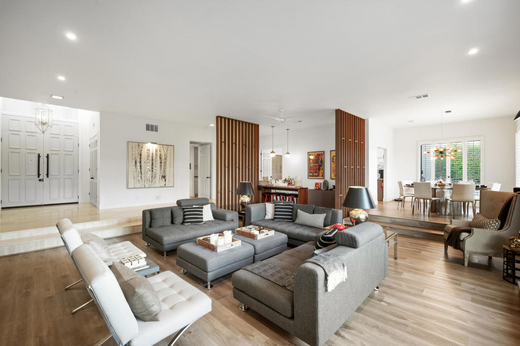 87 Magdalena Drive
