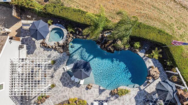 91 RED CYPRESS CT, Danville CA: https://media.crmls.org/mediaz/83a97dc2-64de-4d3a-8d9e-e8c9adca48b3.jpg