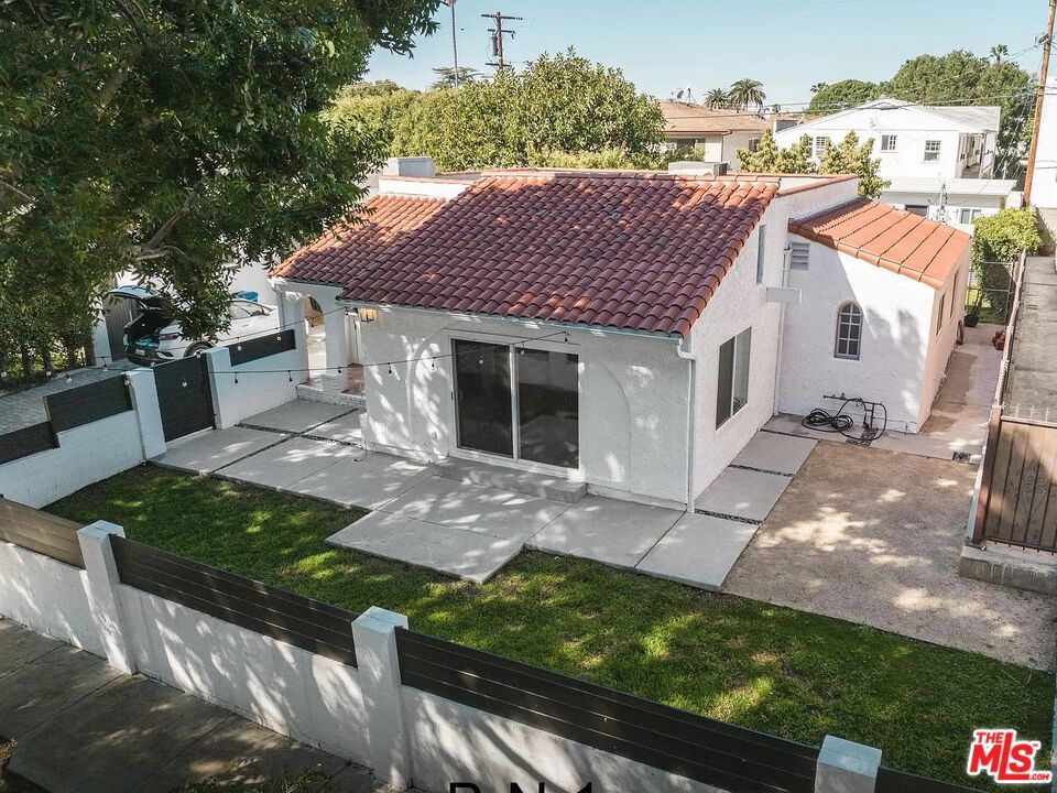 923 N Stanley Avenue #A