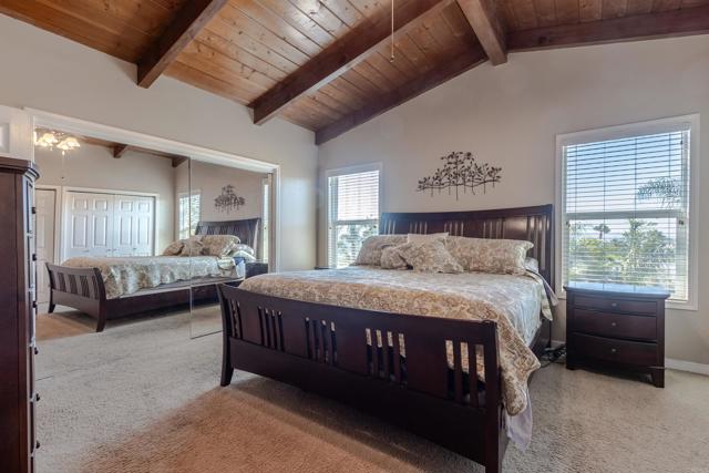 2405 Old Colony, Vista, California 92084, ,Residential Income,For Sale,Old Colony,NDP2407848