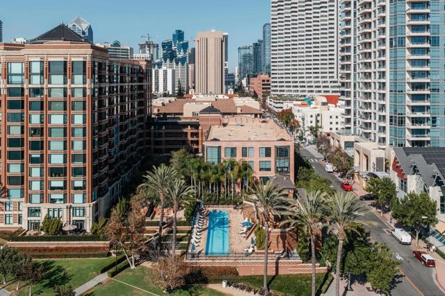 500 W Harbor Dr, San Diego CA: https://media.crmls.org/mediaz/83aa7bdd-2f6e-4b6e-842e-3809810caf97.jpg