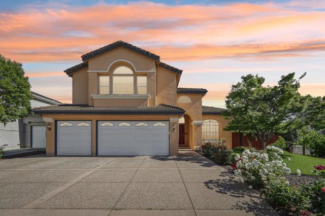 3002 Magnum Drive, San Jose CA: https://media.crmls.org/mediaz/83abde0b-c3bc-4116-8f8c-d3511b322d14.jpg