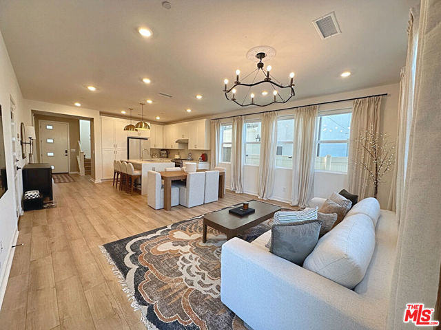 Image 6 of 31 For 4007 Pomelo Drive